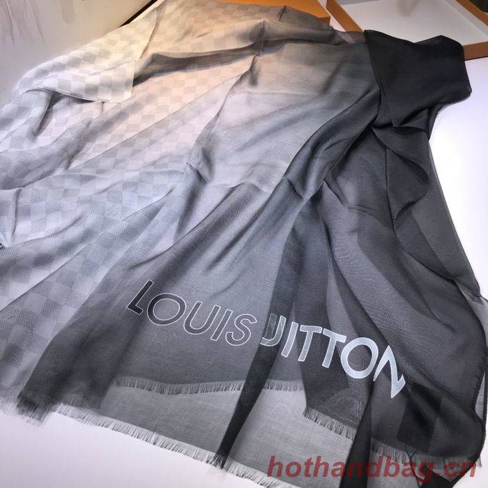 Louis Vuitton Scarf LVS00161